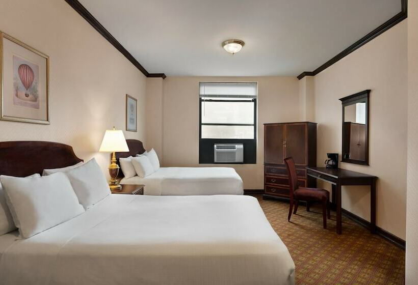 اتاق استاندارد با 2 تخت دوبل, Night Hotel Broadway