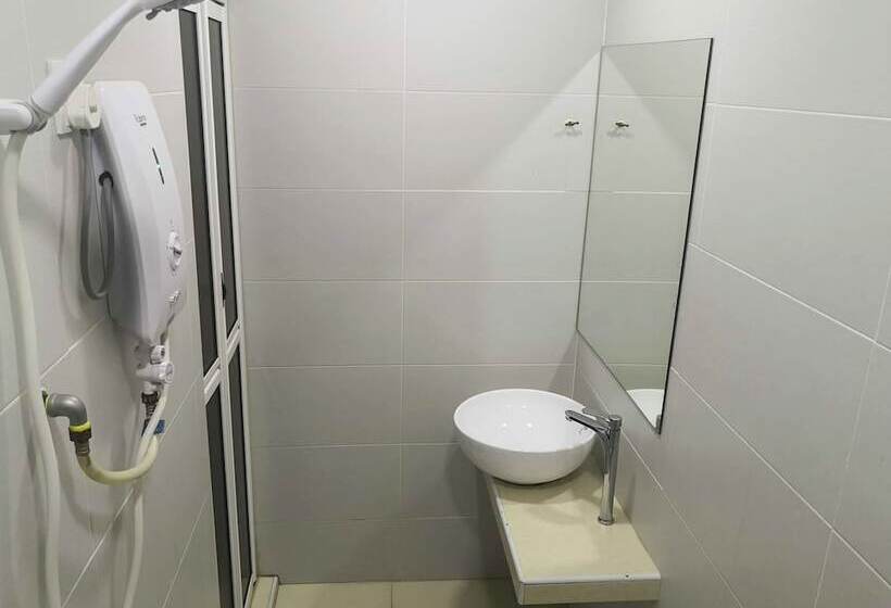 اتاق استاندارد, Tropika Garden Hotel Kulai