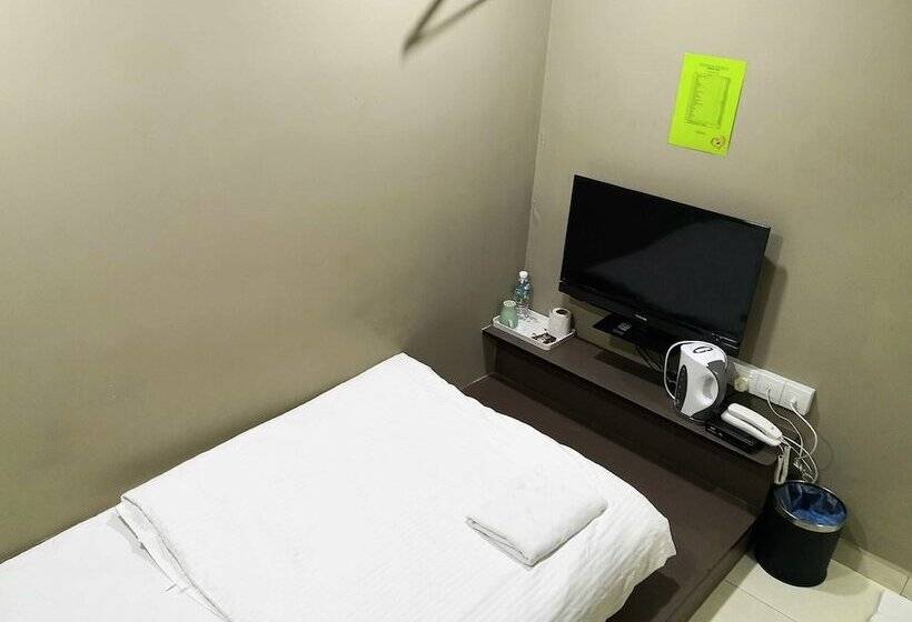 اتاق استاندارد یک نفره, Tropika Garden Hotel Kulai