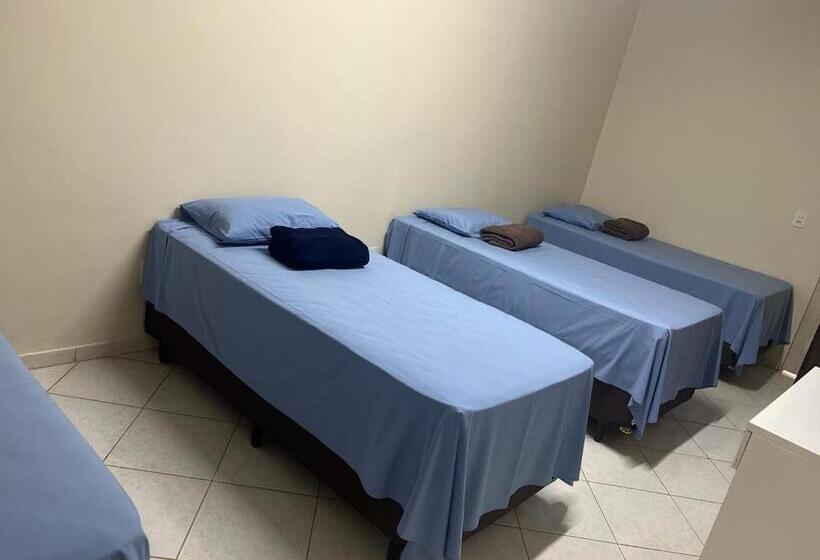 Четырехместный номер эконом класса с общей ванной комнатой, Casablanca