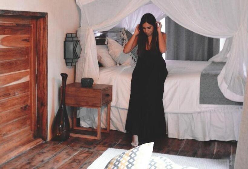 スイート, Boutique Chacá