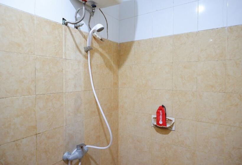 Номер Стандарт, Reddoorz Plus At Hotel Srikandi Kendari