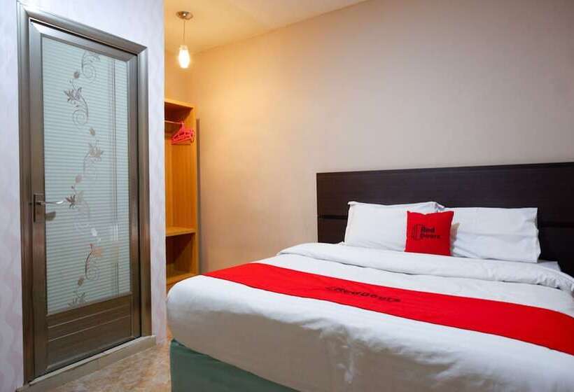 Номер Superior, Reddoorz Plus At Hotel Srikandi Kendari