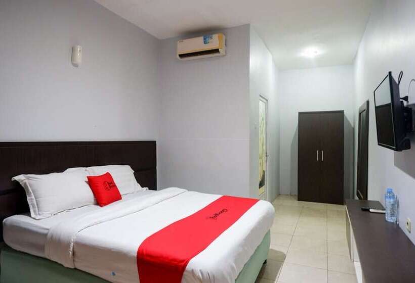 Номер Стандарт, Reddoorz Plus At Hotel Srikandi Kendari