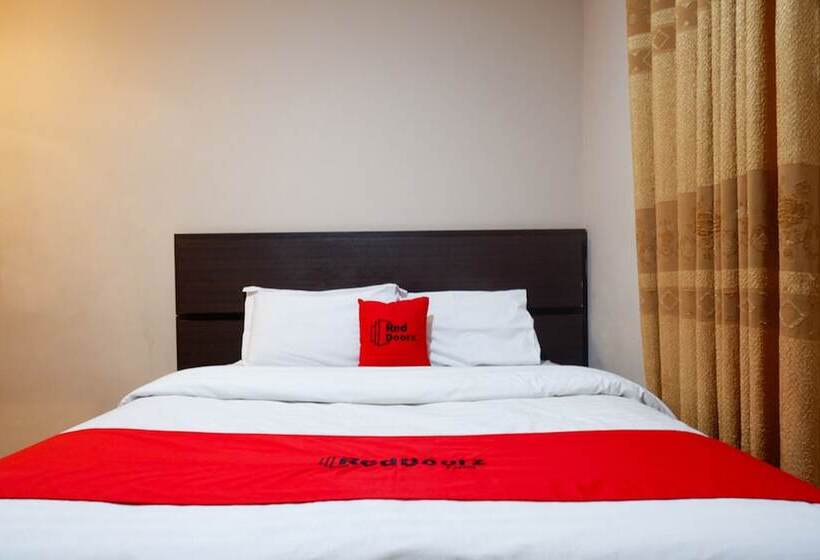 Номер Superior, Reddoorz Plus At Hotel Srikandi Kendari