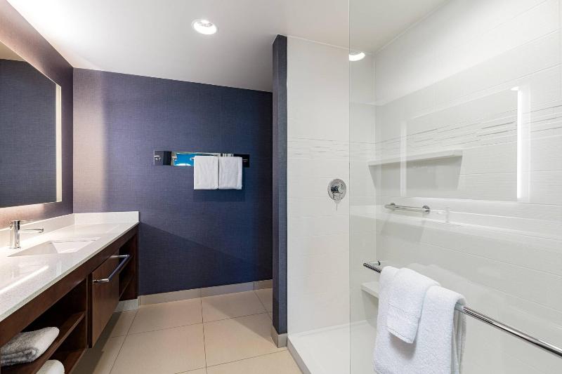 Люкс Кровать Квин, Residence Inn Riverside Moreno Valley