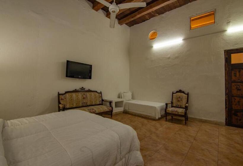 Люкс, Casa Del Tejadillo