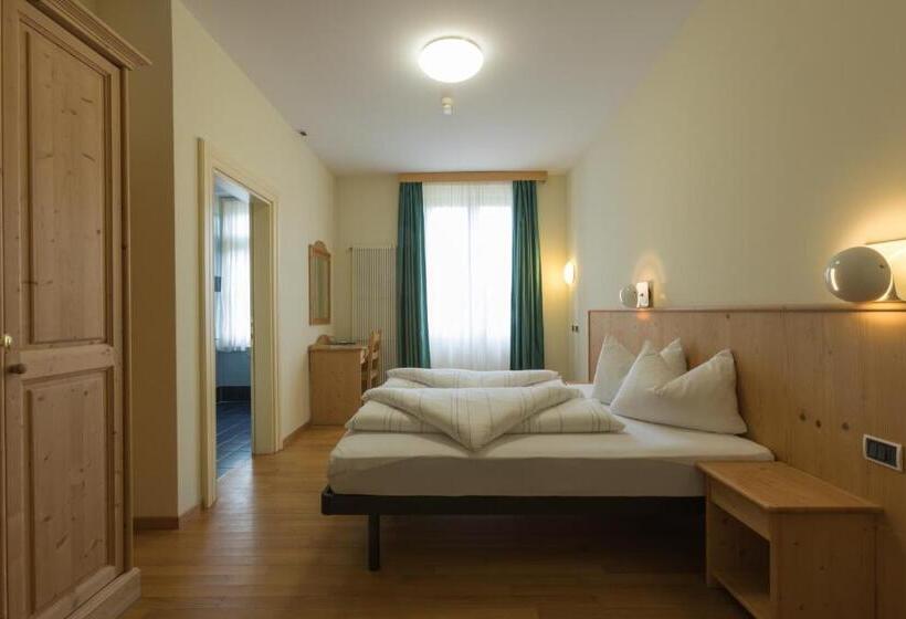 Номер Стандарт, Guesthouse   Cultural Center Gustav Mahler