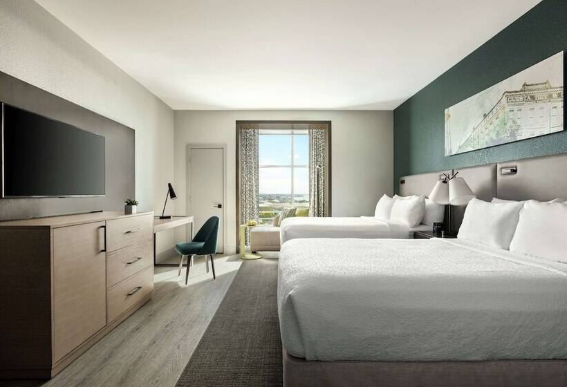 Quarto Estandar 2 Camas Casal, Alba, Tapestry Collection By Hilton