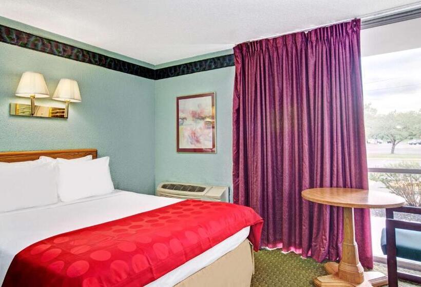 장애인을 위한 스탠다드 룸, Ramada By Wyndham Parsippany