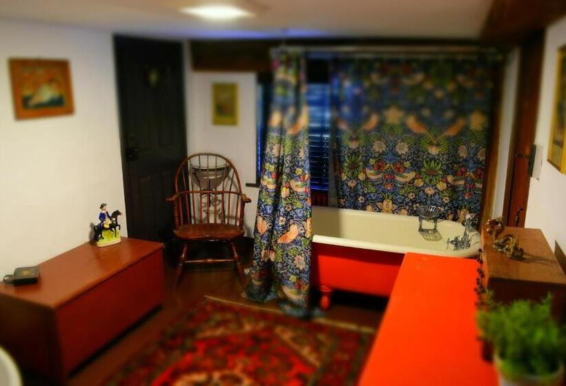Номер Стандарт Совместная Ванная, Daniels House Inn