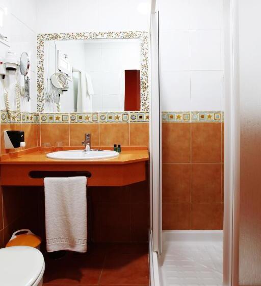 اتاق استاندارد, Hostal Paris