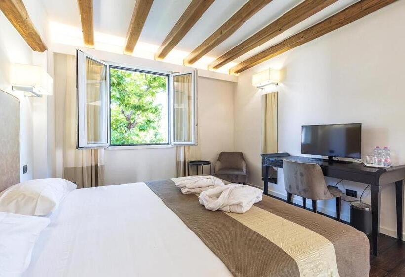 اتاق لوکس با بالکن, Raphael Hotel Arbatax