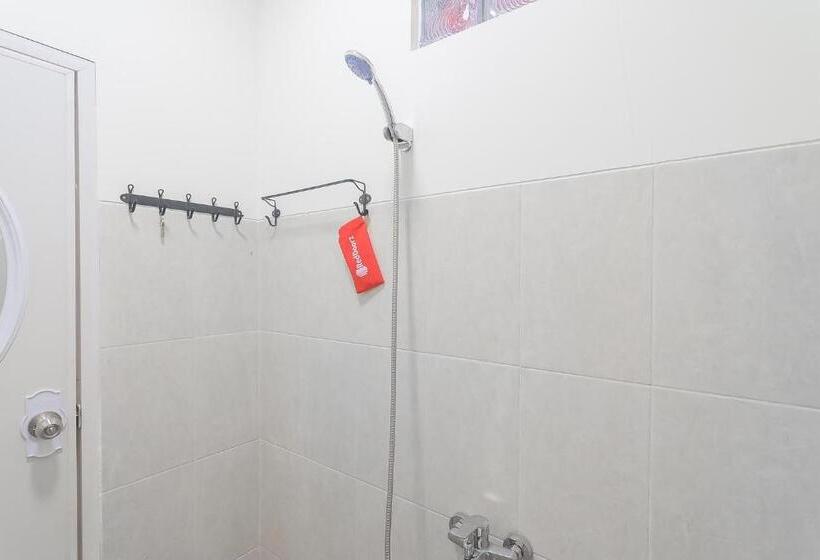 Семейный Номер, Reddoorz Resort Syariah @ Batu Apung Purwakarta