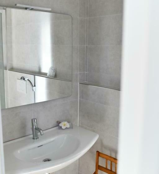 غرفة قياسية مطلة على الجبل, B&b Porta Romana Language And Art