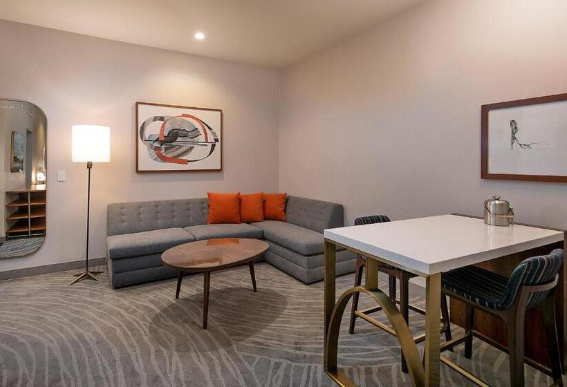스위트 킹사이즈 침대, Le Méridien Pasadena Arcadia