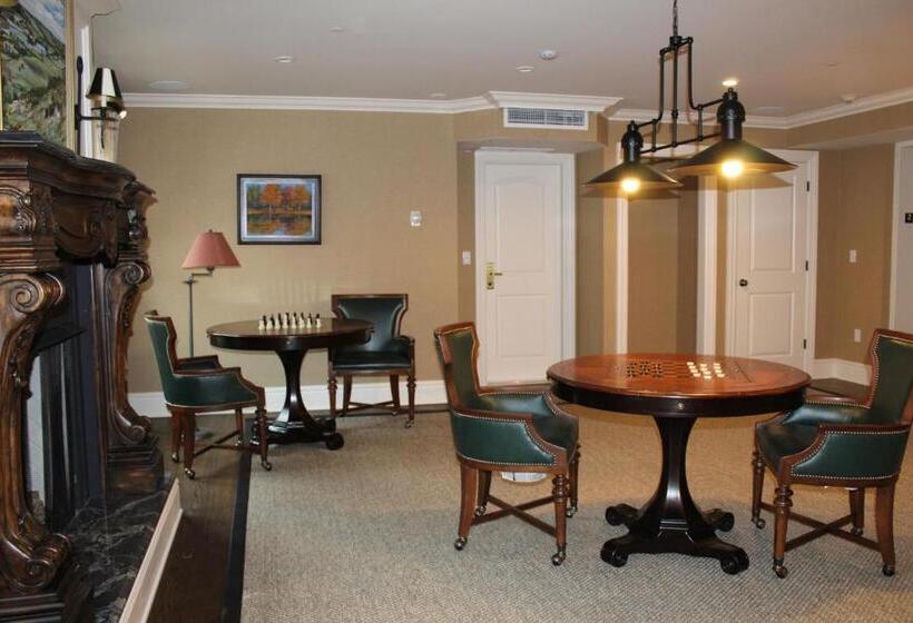 Люкс с Террасой, Saybrook Point Resort & Marina