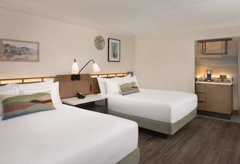 Номер Стандарт 2 Двуспальные Кровати, The Scottsdale Resort & Spa, Curio Collection By Hilton
