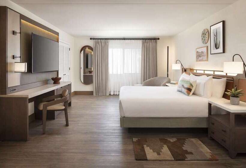 Suite, The Scottsdale Resort & Spa, Curio Collection By Hilton