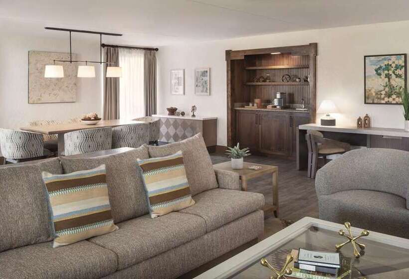 Suite, The Scottsdale Resort & Spa, Curio Collection By Hilton