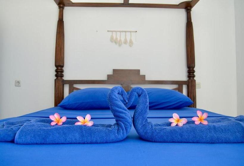 Трехместный Номер Стандарт с Балконом, Sea Star Bali