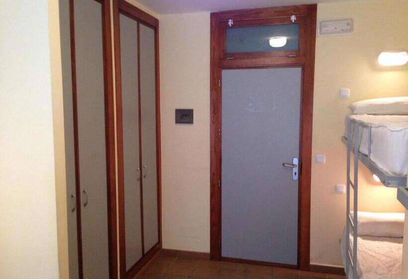 تختخواب در اتاق مشترک, Albergue De Puntas De Calnegre