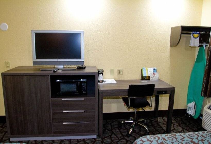 Номер Стандарт 2 Двуспальные Кровати, Days Inn By Wyndham Blue Springs