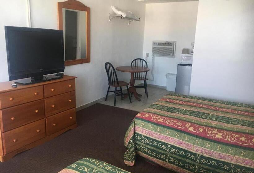 Номер Стандарт 2 Двуспальные Кровати, Skylark Resort Motel