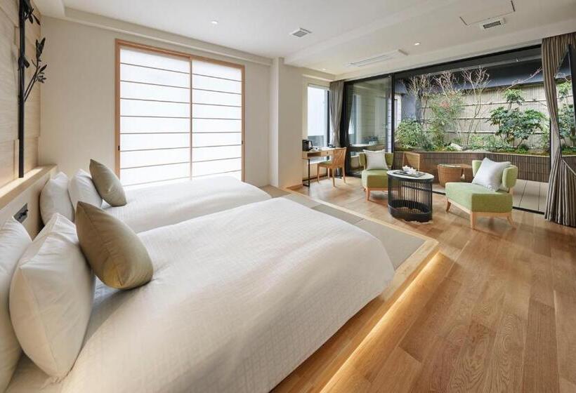 جناح مزوَّد بشرفة, Royal Twin Hotel Kyoto Hachijoguchi