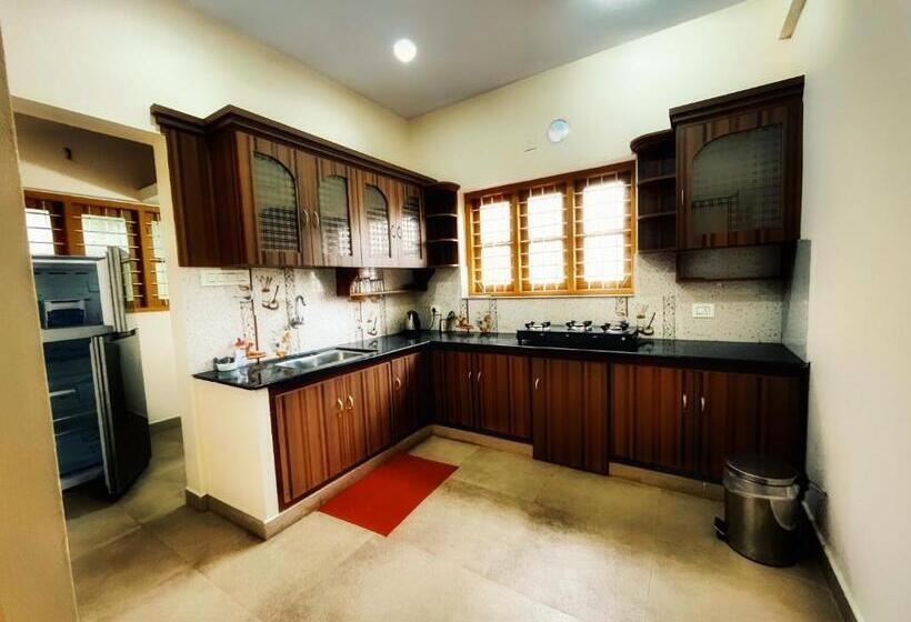 Вилла 2 Спальни, Thrissur Villas Home Stay