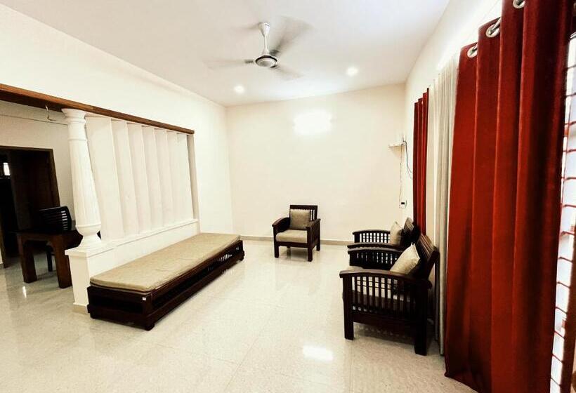 Вилла 3 Спальни, Thrissur Villas Home Stay