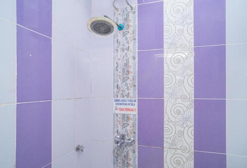 豪华家庭房间, Reddoorz Syariah Near Jalan A Yani Km 8 Citraland