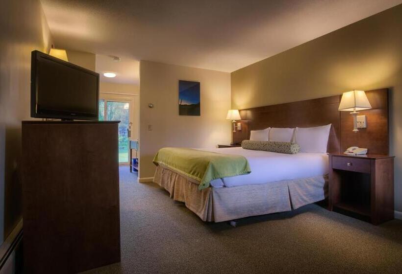 Номер Superior Кровать Кинг, Sun & Ski Inn And Suites