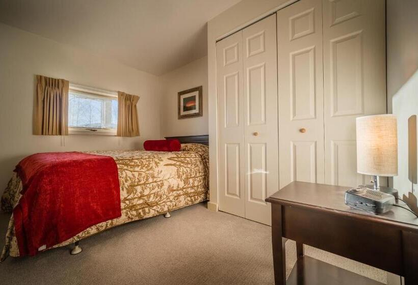 Апартаменты 3 Спальни, Sun & Ski Inn And Suites