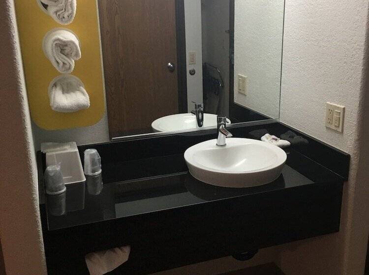 Номер Стандарт 2 Двуспальные Кровати, Motel 6apache Junction, Az