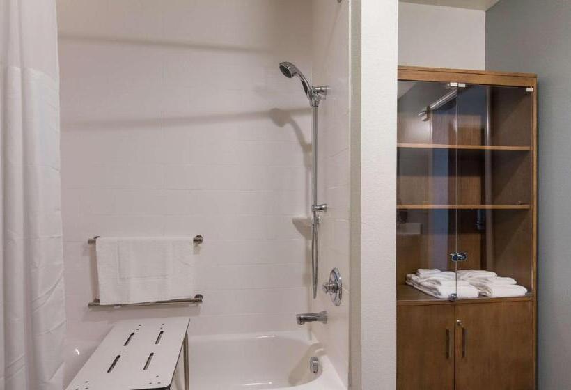 장애인을 위한 스위트, Mainstay Suites East Camden