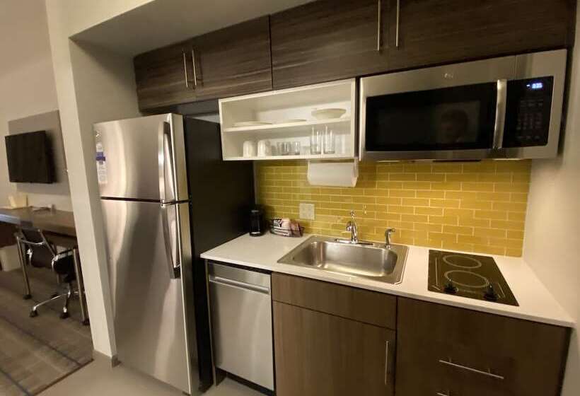스위트, Mainstay Suites East Camden