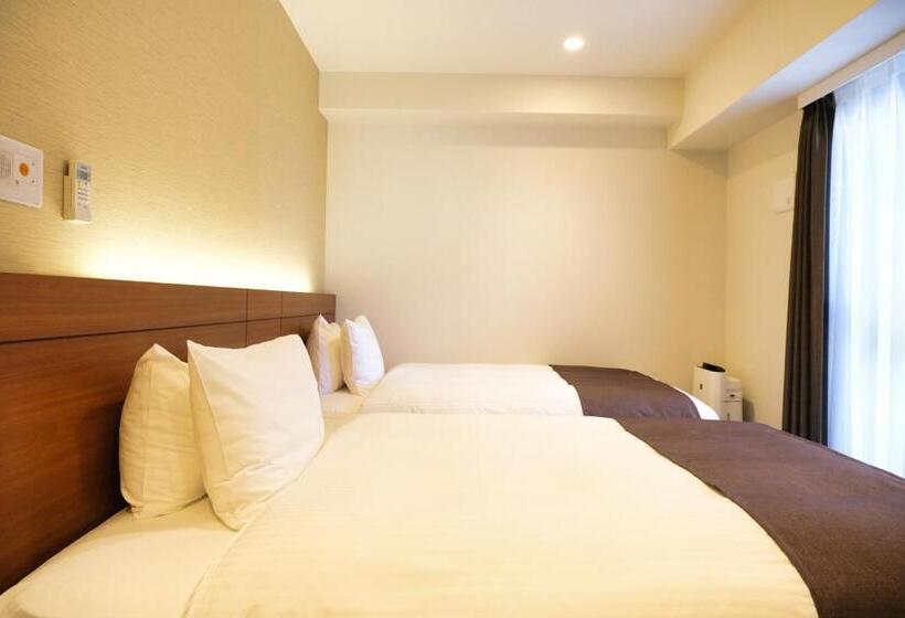 Quarto Estandar, Luxcare