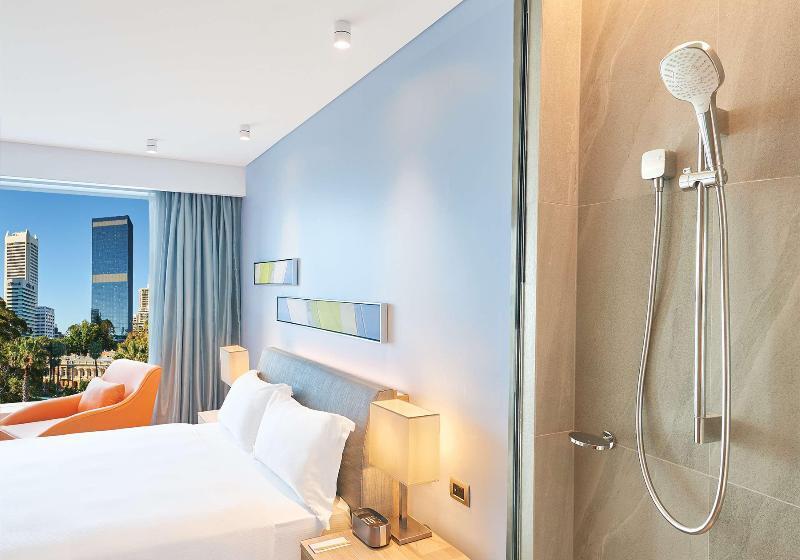 스탠다드 룸 킹사이즈 침대, Doubletree By Hilton Perth Waterfront