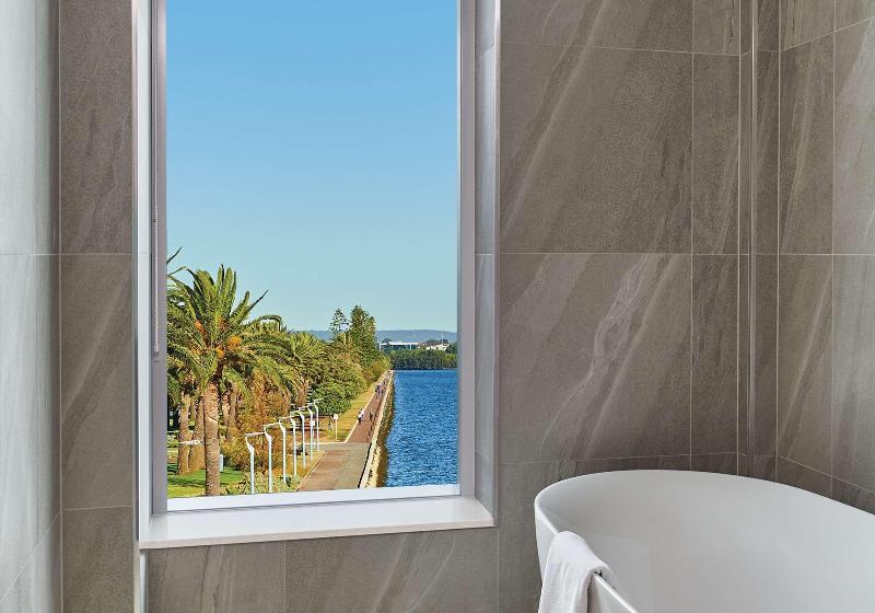 스탠다드 룸 킹사이즈 침대, Doubletree By Hilton Perth Waterfront