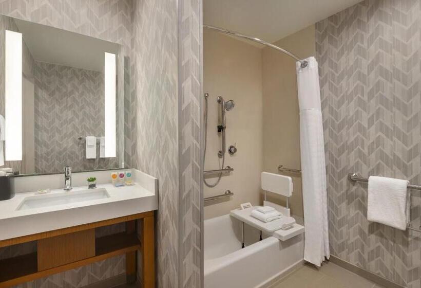 身障者適用キングサイズベッドルーム, Hyatt Place Houston Downtown