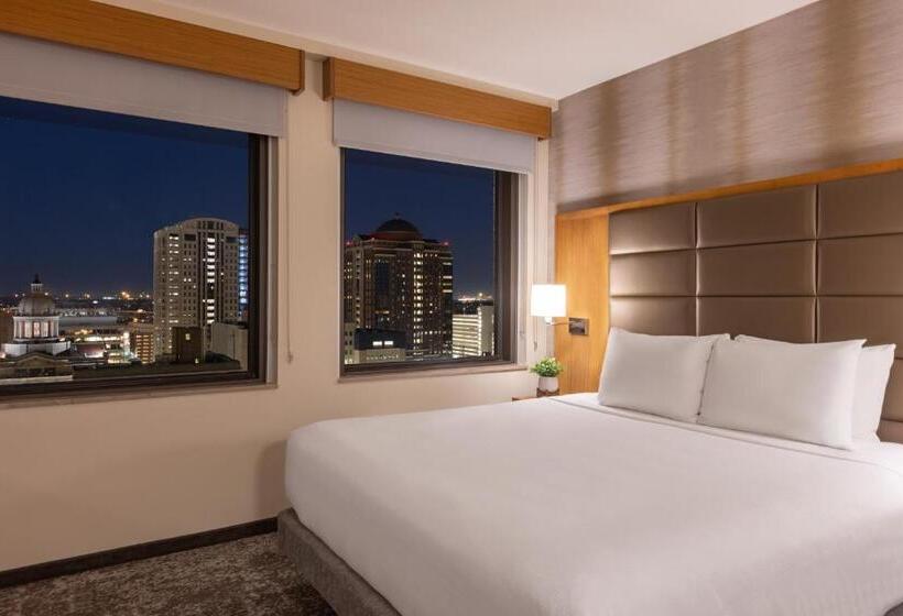 キングサイズベッドのスタンダードルーム, Hyatt Place Houston Downtown