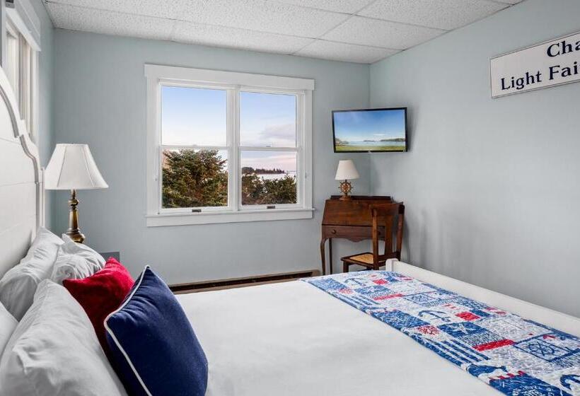 Стандартный Номер Кровать Кинг, East Wind Inn & Suites