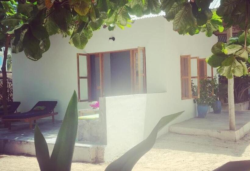 Номер Deluxe с Балконом, Garden Beach Bungalows Jambiani