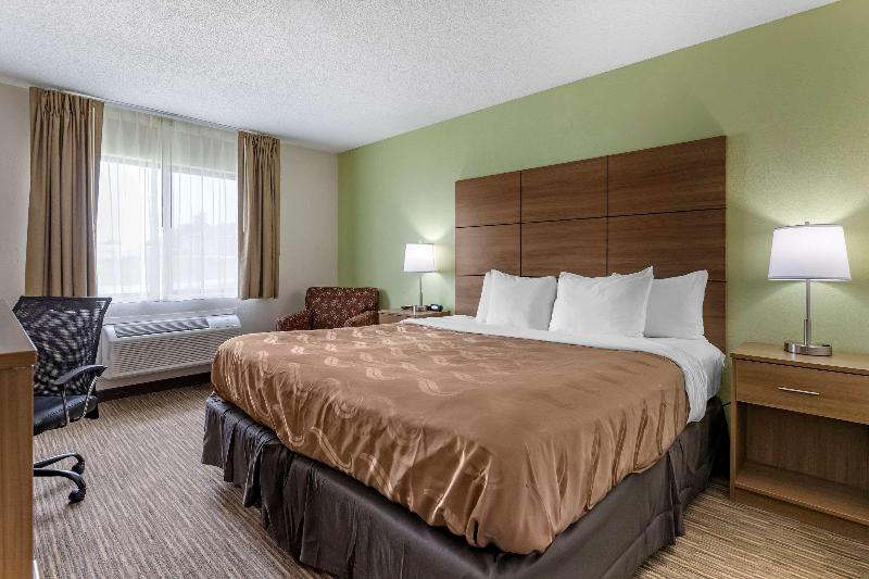 스탠다드 룸 킹사이즈 침대, Quality Inn