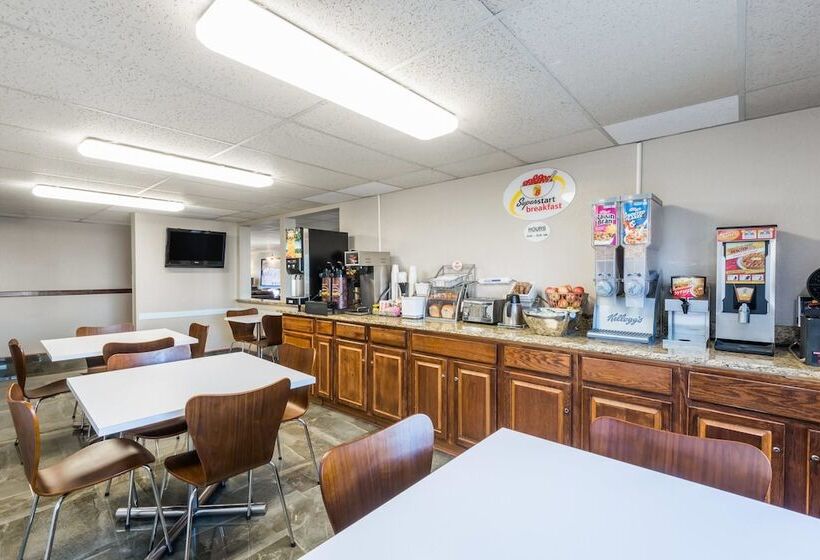 Номер Deluxe, Super 8 By Wyndham Henderson North East Denver