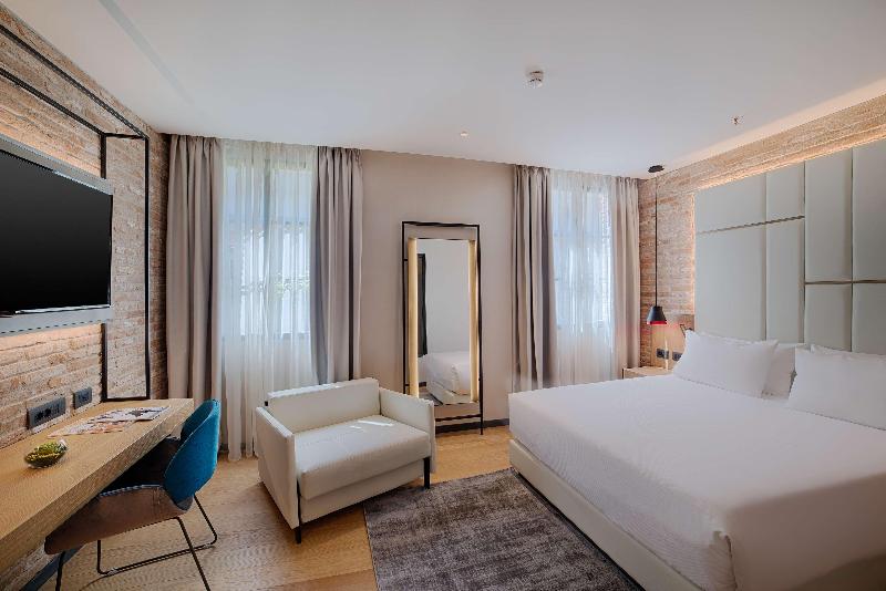 Номер Премиум, NH Collection Murano Villa