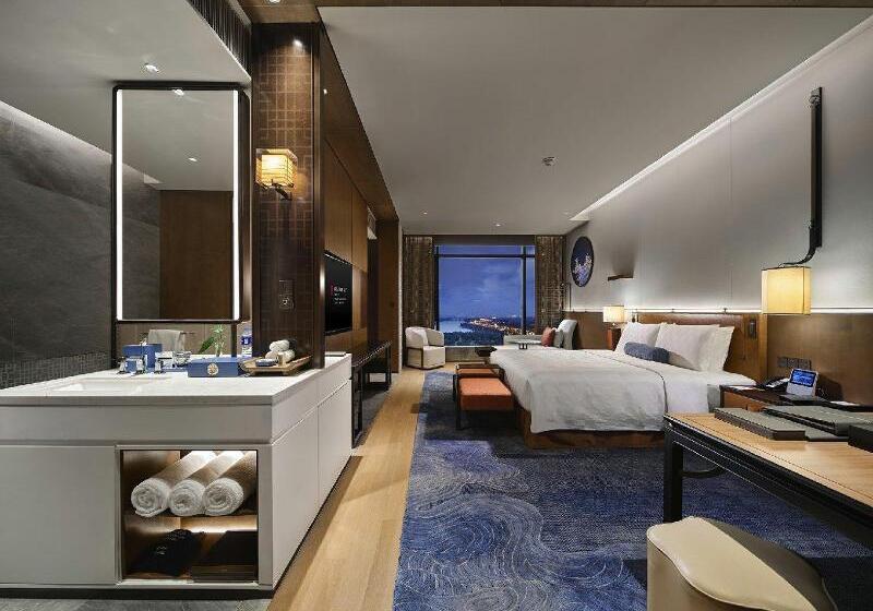 Номер Премиум, Hualuxe Nanjing Yangtze River
