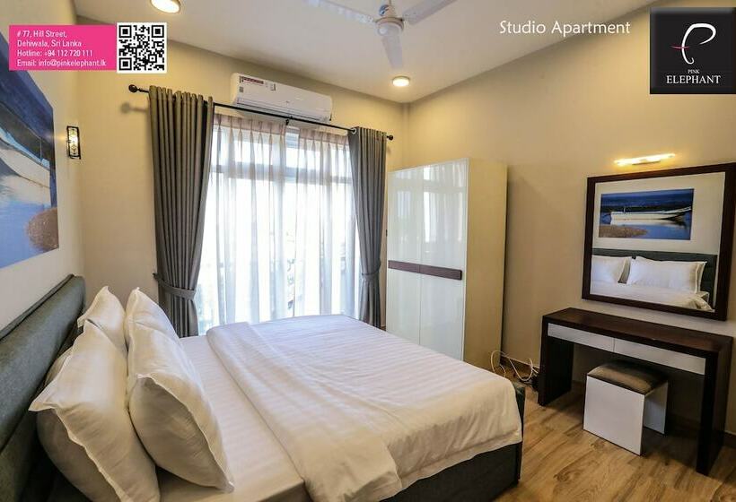 Апартаменты 3 Спальни, Pink Elephant Tourist Apartment
