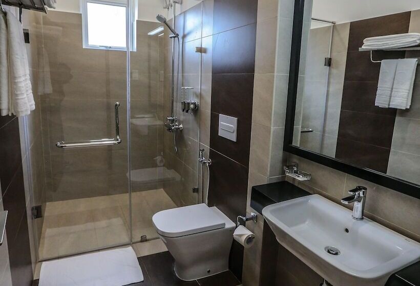Апартаменты 3 Спальни, Pink Elephant Tourist Apartment